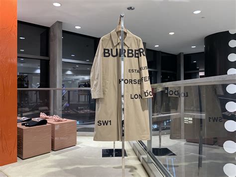 dover street market burberry supreme|supreme and burberry collapse.